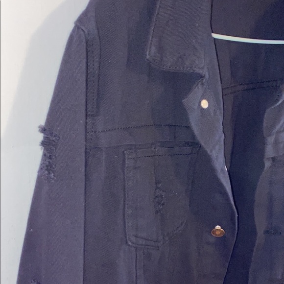 Black ripped jean jacket - Picture 3 of 3